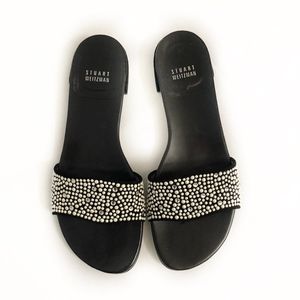 Stuart Weitzman black thong sandals w/studs SZ 8